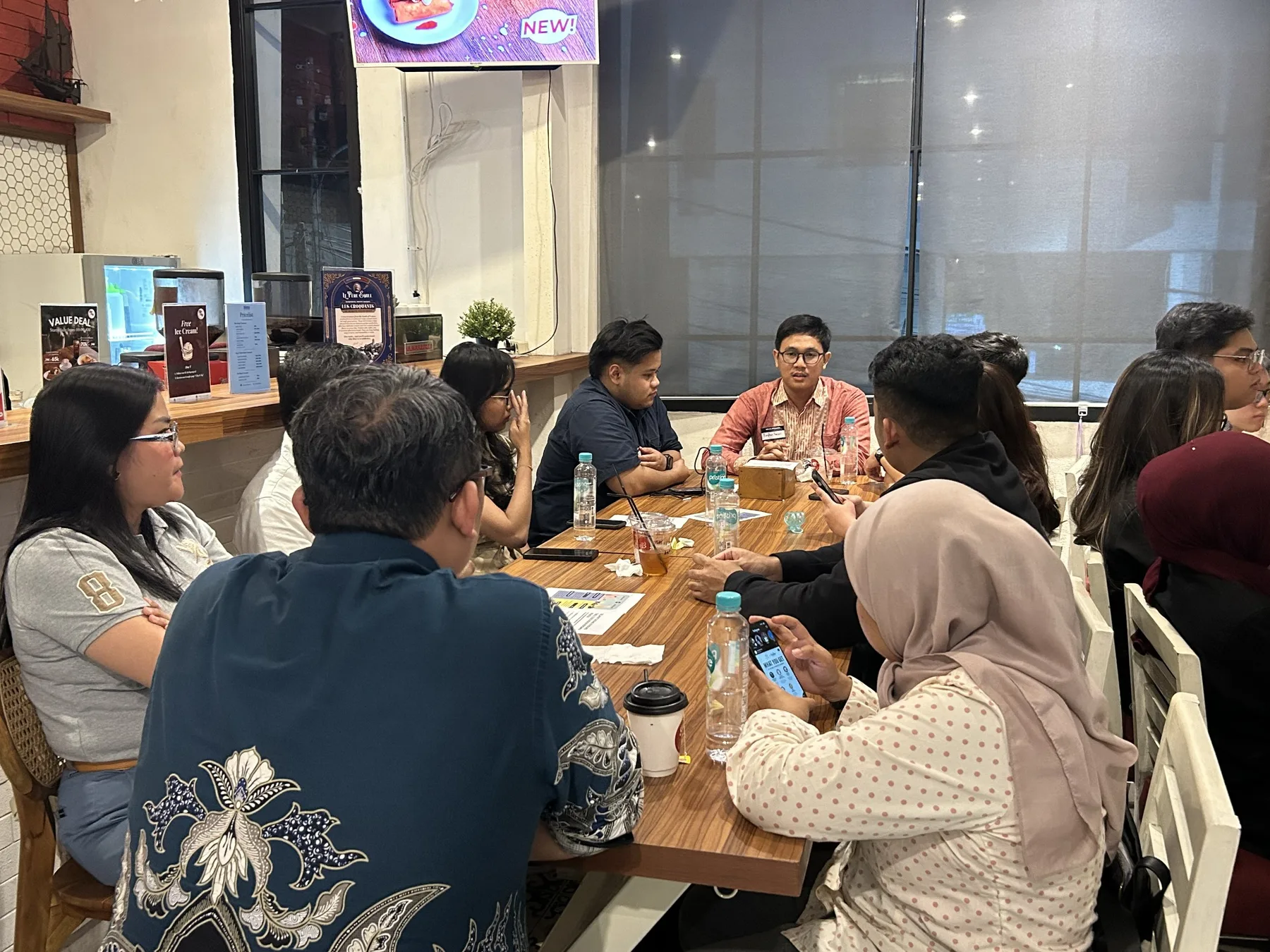 How to Triumph in Career: Generalist vs. Specialist - Unlock the Blueprint to Long-Term Success. — Dokumentasi acara 1